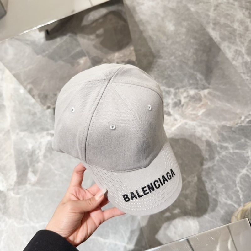 BALENCIAGA